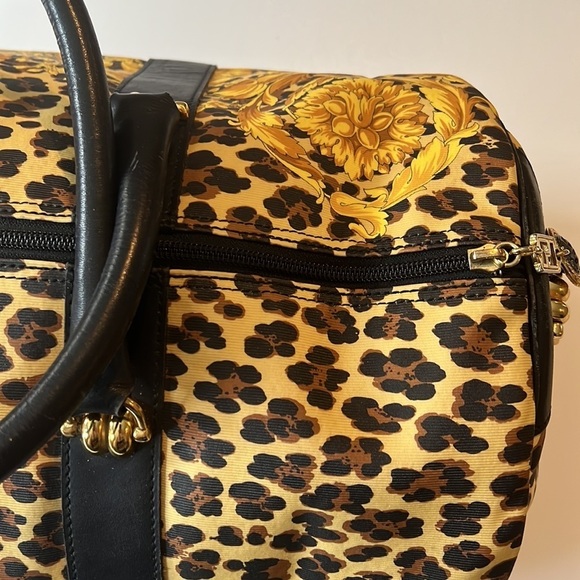 Gianni Versace Vintage Sunburst Leopard Boston Baroque Travel Bag​​ - Picture 5 of 16
